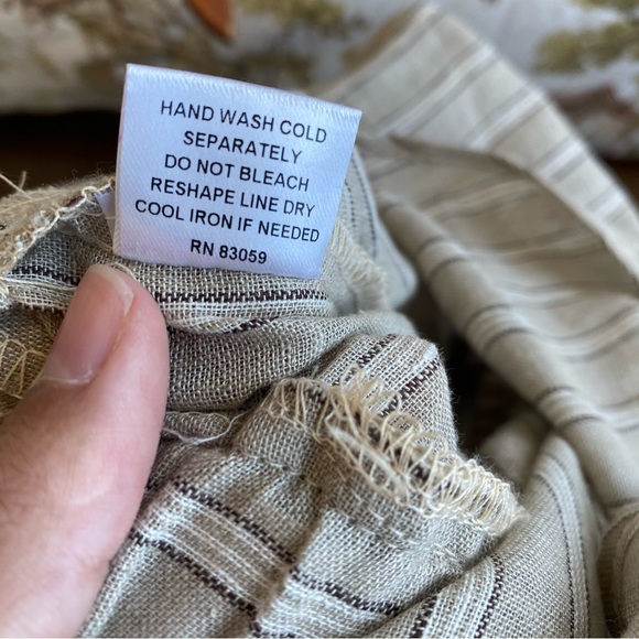 NWT Anthropologie Drew Khaki Striped
Jumpsuit Wide Leg Size Small Tie Waist - Picture 11 of 12